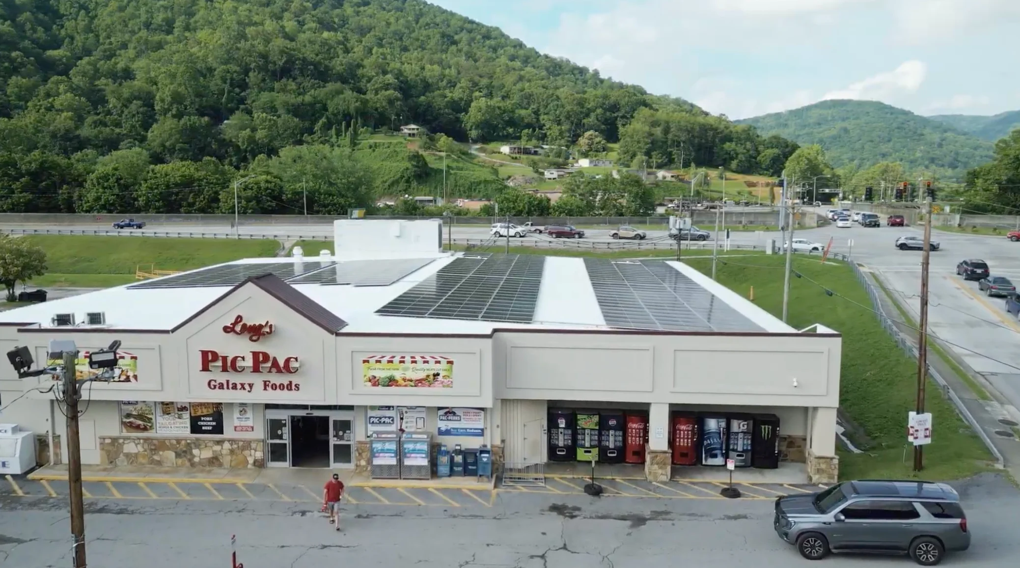 Inflation Reduction Act Fuels Kentucky Grocer’s Money-Saving Solar Energy Investment