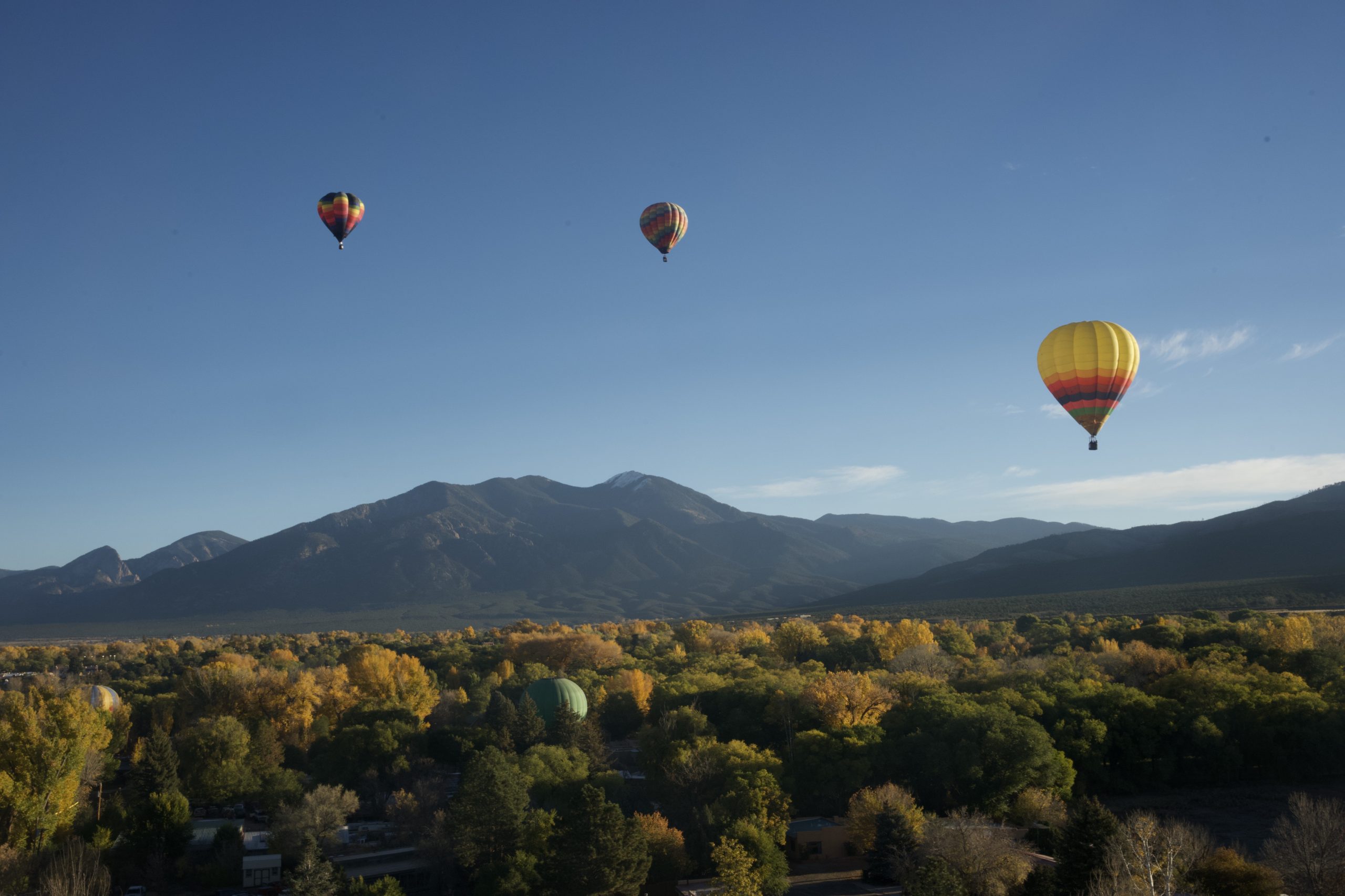 In Rural New Mexico, a Hot Air Balloon Rally for the Community, not the Tourists 